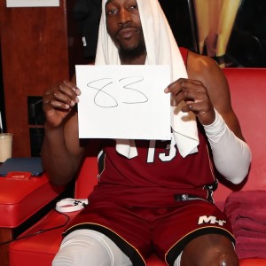 广发体育-单场83分！阿德巴约更新社媒：“张伯伦、我、科比！”